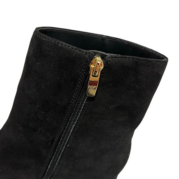 Marc Fisher Black suede ankle boots pointy toes mid-high block heels US 7.5M - Picture 9 of 10